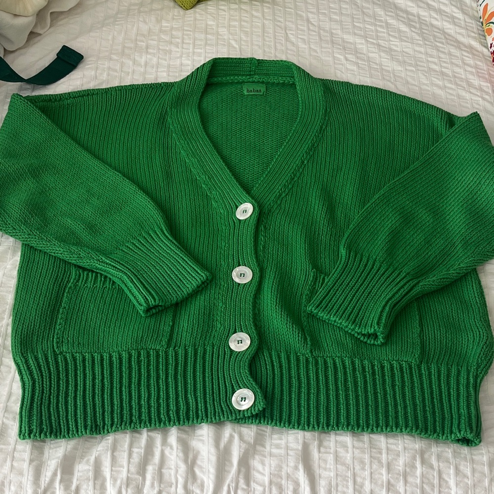 Babaa Cardigan no 16 in Wild Fern